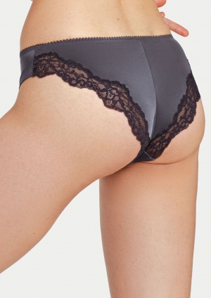 Трусики бразилиана