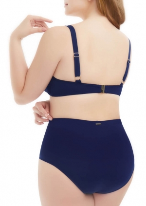 Формованная чашка на каркасной поддержке.