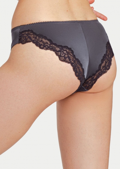 Трусики бразилиана